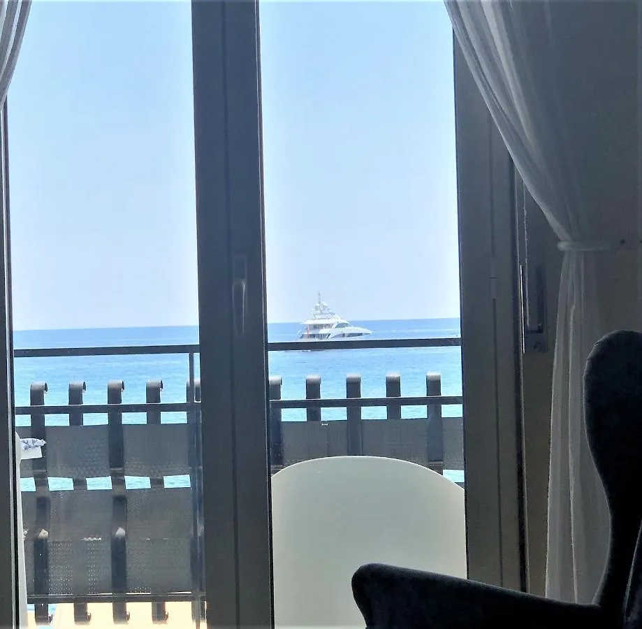 Vacanzenaxos - Casa Frontemare Apartment Giardini Naxos